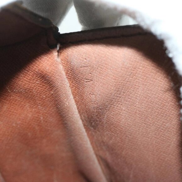 LOUIS VUITTON Monogram Saint Cloud GM Shoulder Bag M51242 LV Auth 67890 - Picture 2 of 15